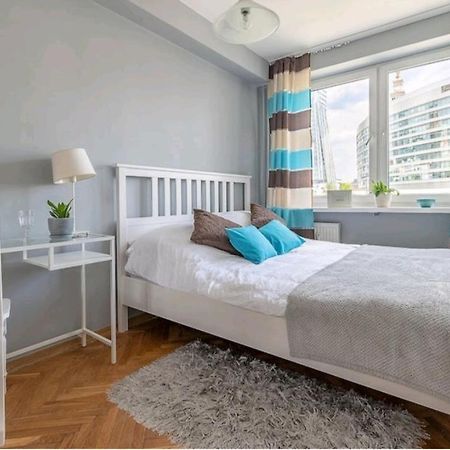 Central Station Gold Street Apartment Варшава Екстериор снимка