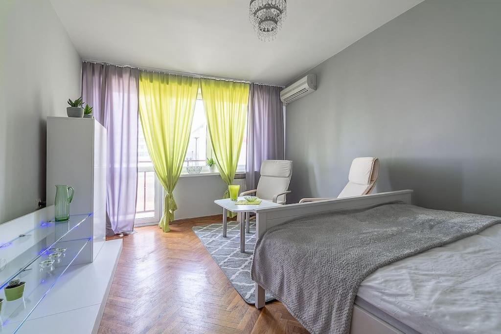 Central Station Gold Street Apartment Варшава Екстериор снимка