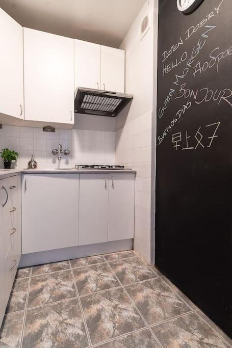 Central Station Gold Street Apartment Варшава Екстериор снимка
