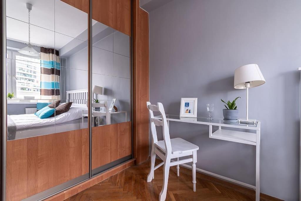 Central Station Gold Street Apartment Варшава Екстериор снимка