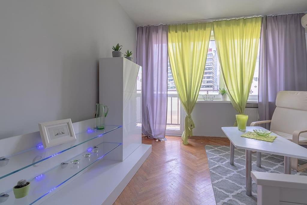 Central Station Gold Street Apartment Варшава Екстериор снимка