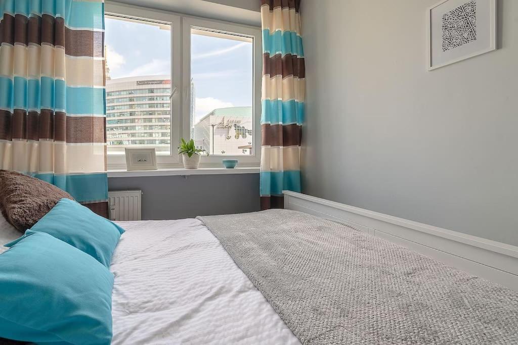 Central Station Gold Street Apartment Варшава Екстериор снимка